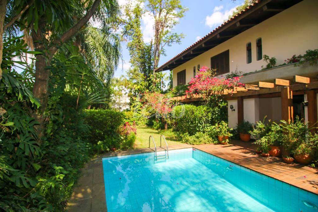 PISCINA de Casa à venda, sobrado com 487 m², 4 quartos e 4 vagas em Vila Ida - São Paulo