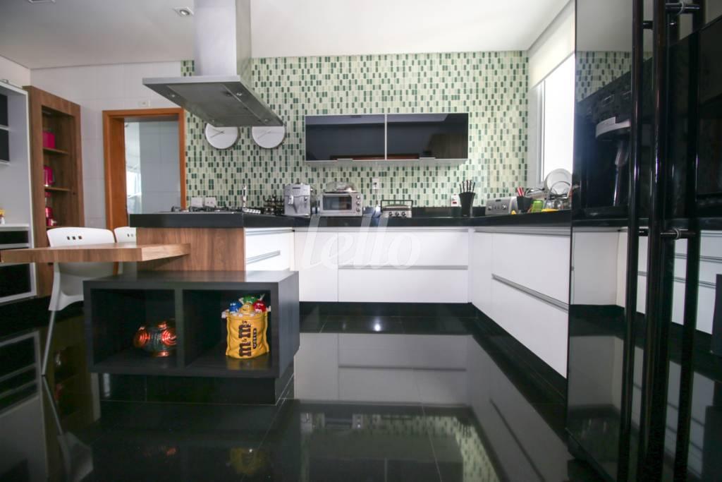 COZINHA de Apartamento à venda, Padrão com 335 m², 3 quartos e 5 vagas em Vila Regente Feijó - São Paulo