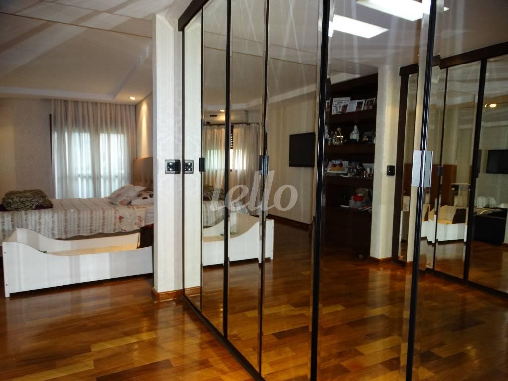 SUITE MASTER de Apartamento à venda, Padrão com 375 m², 4 quartos e 5 vagas em Tatuapé - São Paulo