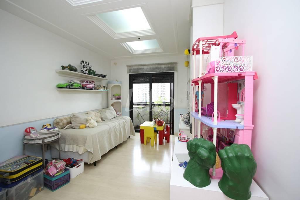 SUÍTE de Apartamento à venda, Padrão com 550 m², 4 quartos e 5 vagas em Vila Analia Franco - São Paulo