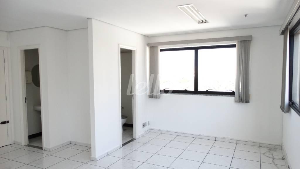 SALA de Sala / Conjunto para alugar, Padrão com 30 m², e 1 vaga em Casa Verde - São Paulo