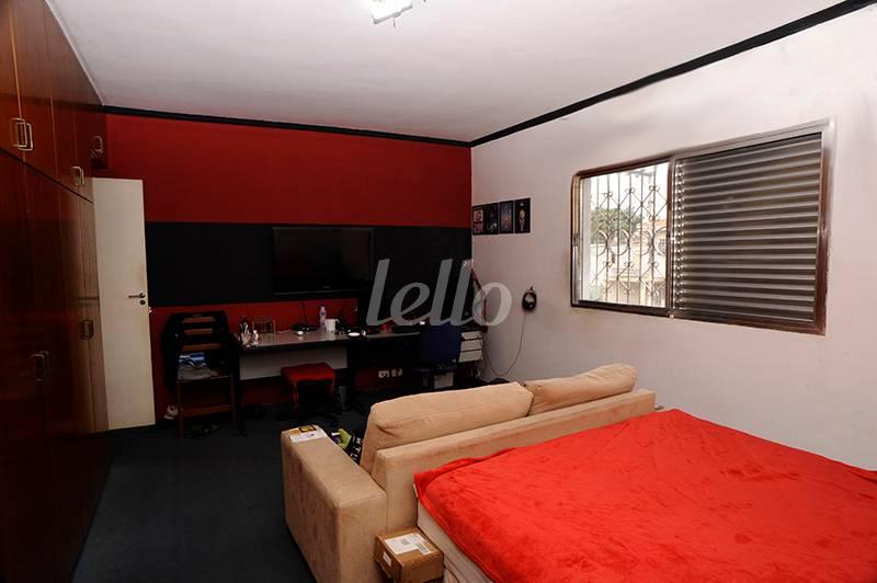 QUARTO de Casa à venda, sobrado com 390 m², 5 quartos e 3 vagas em Campo Belo - São Paulo