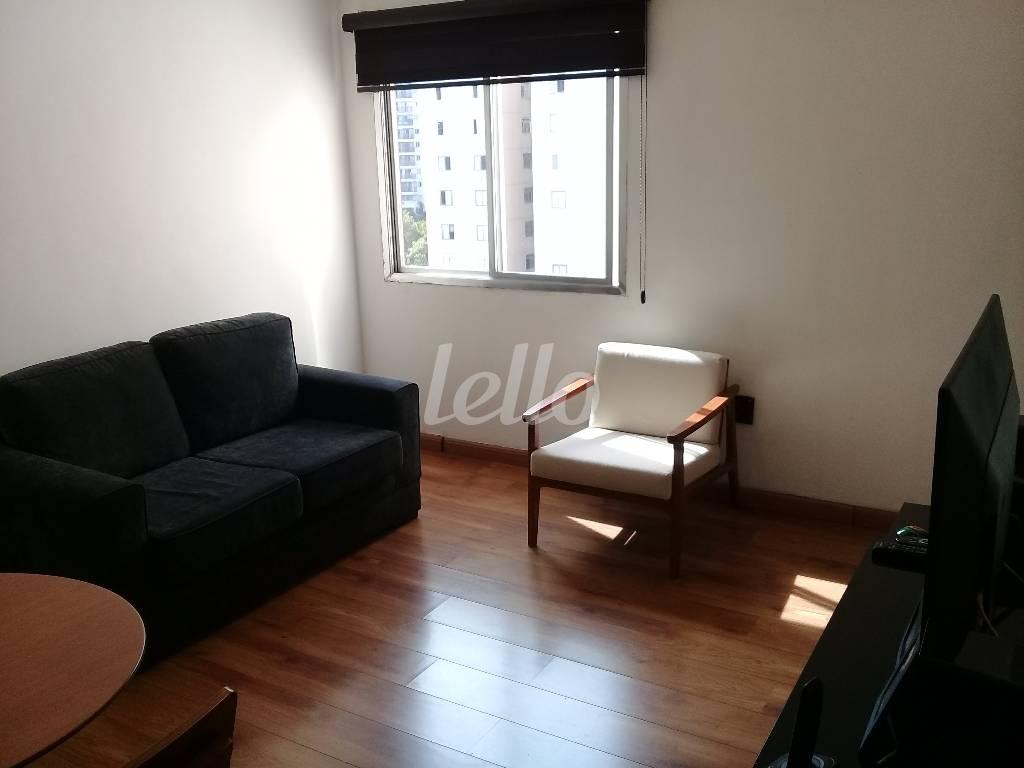 SALA de Apartamento à venda, Padrão com 56 m², 2 quartos e 1 vaga em Vila Mariana - São Paulo