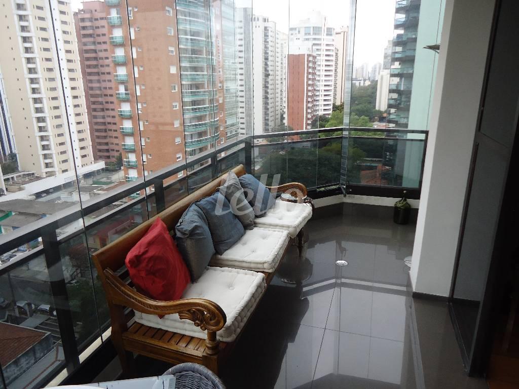 SACADA de Apartamento à venda, Padrão com 210 m², 4 quartos e 4 vagas em Indianópolis - São Paulo