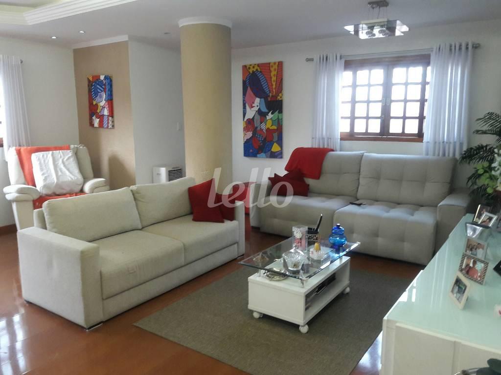 SALA DE ESTAR E TV de Casa à venda, sobrado com 290 m², 4 quartos e 4 vagas em Tucuruvi - São Paulo