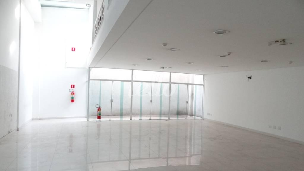 SALAO de Prédio Comercial para alugar, Monousuário com 449 m², e 15 vagas em Água Fria - São Paulo