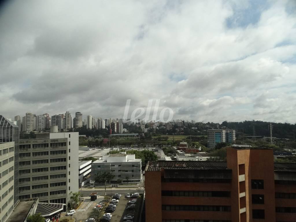 VISTA DA SALA de Sala / Conjunto para alugar, Padrão com 914 m², e 4 vagas em Chácara Santo Antônio - São Paulo