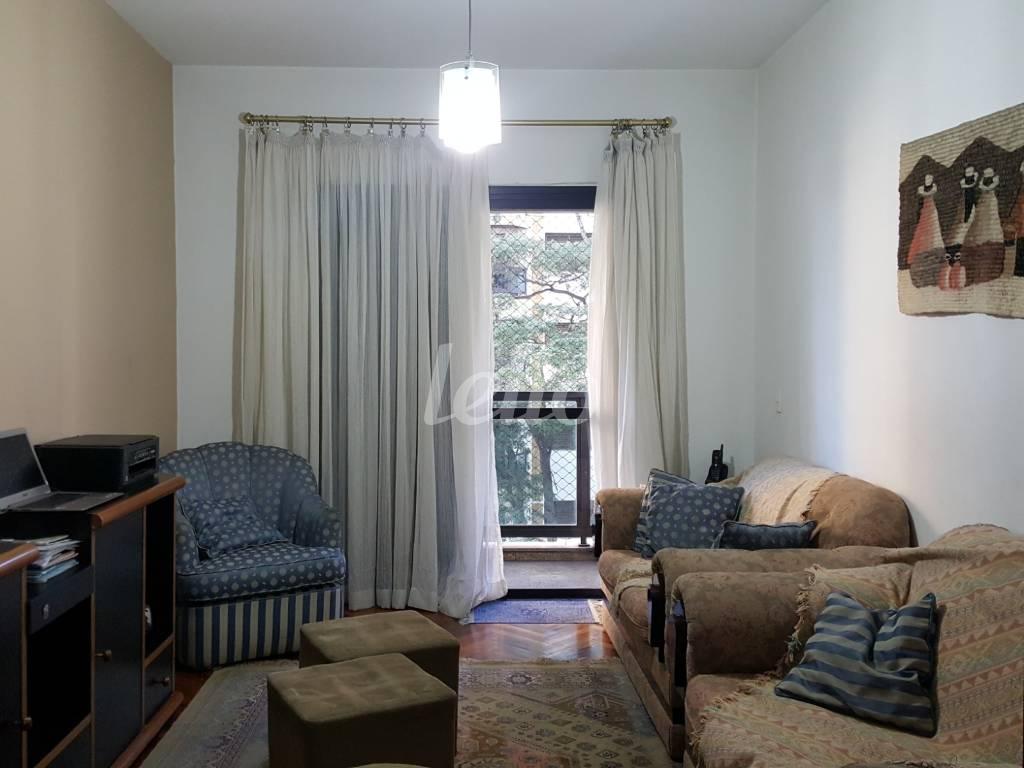 SALA de Apartamento à venda, Padrão com 222 m², 3 quartos e 3 vagas em Jardim Anália Franco - São Paulo