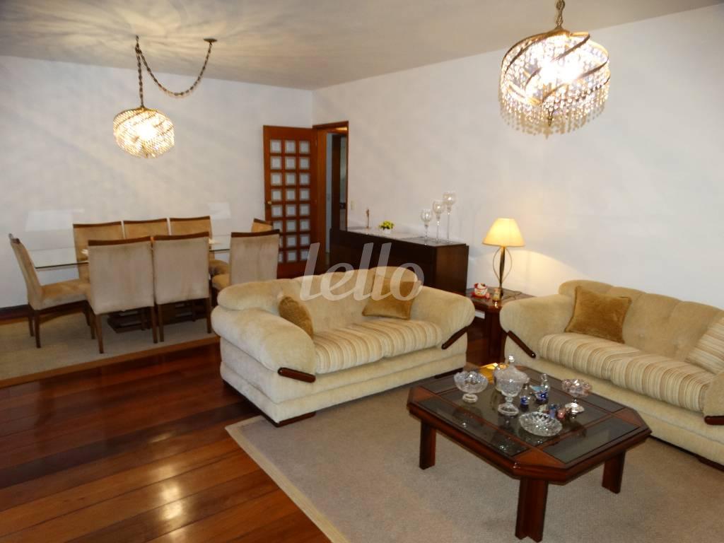 SALA de Apartamento à venda, Padrão com 170 m², 4 quartos e 2 vagas em Vila Monte Alegre - São Paulo