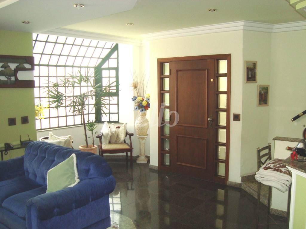 ENTRADA de Casa à venda, sobrado com 500 m², 4 quartos e 4 vagas em Parque da Vila Prudente - São Paulo