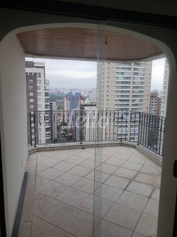 VARANDA de Apartamento à venda, Duplex com 662 m², 4 quartos e 5 vagas em Paraíso - São Paulo