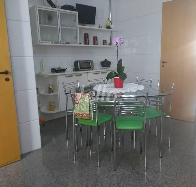 COZINHA de Apartamento à venda, Padrão com 133 m², 3 quartos e 3 vagas em Vila Gomes Cardim - São Paulo