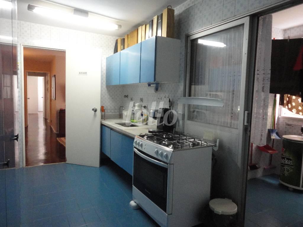 COZINHA de Apartamento à venda, Padrão com 107 m², 3 quartos e 1 vaga em Indianópolis - São Paulo
