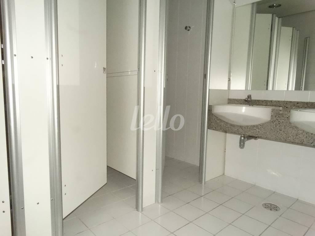 WC de Sala / Conjunto para alugar, Padrão com 1016 m², e 25 vagas em Água Branca - São Paulo