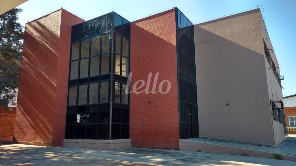 PRÉDIO ADMINISTRATIVO de Galpão/Armazém à venda, Padrão com 3270 m², e em Distrito Industrial - Jundiaí