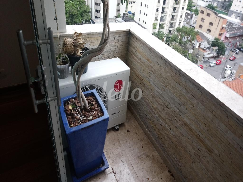 SACADA - FOTO 7 de Apartamento à venda, Padrão com 180 m², 4 quartos e 2 vagas em Indianópolis - São Paulo