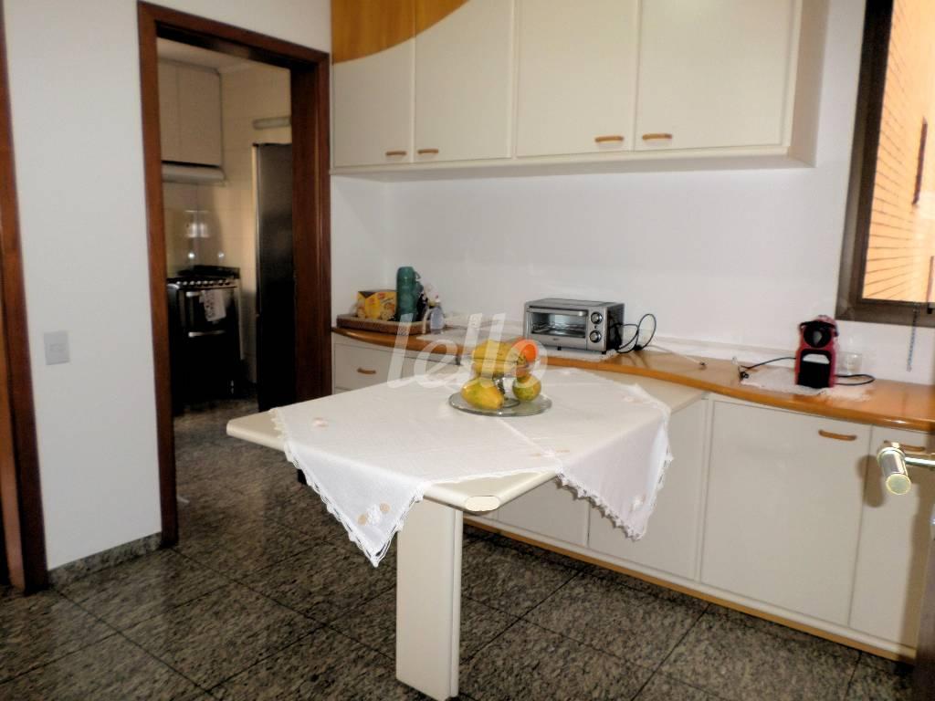 SALA DE ALMOÇO de Apartamento à venda, Padrão com 223 m², 4 quartos e 7 vagas em Vila Pompeia - São Paulo