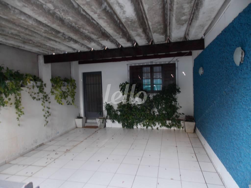 FACHADA de Casa à venda, térrea com 160 m², 3 quartos e 2 vagas em Chácara Santo Antônio - São Paulo