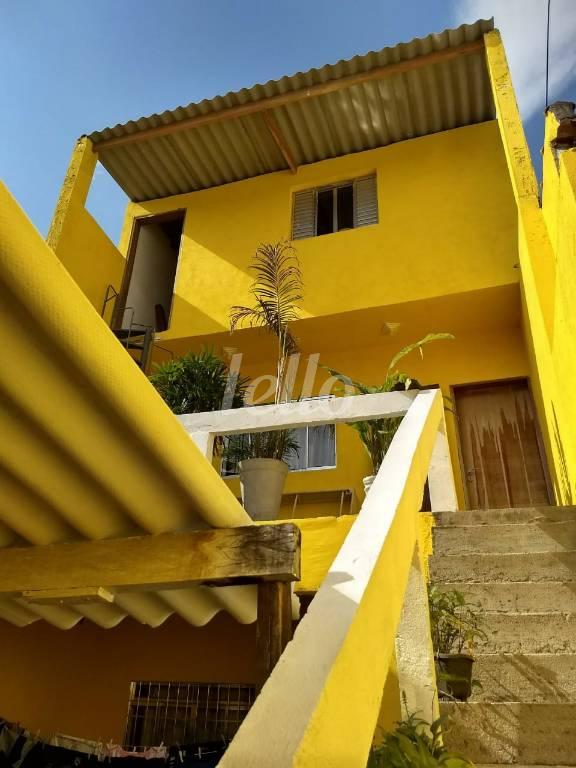FACHADA de Casa à venda, assobradada com 75 m², 3 quartos e 1 vaga em Chácara Belenzinho - São Paulo