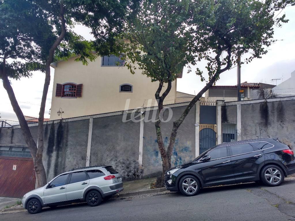 FACHADA de Casa à venda, sobrado com 413 m², 4 quartos e 4 vagas em Vila Aricanduva - São Paulo