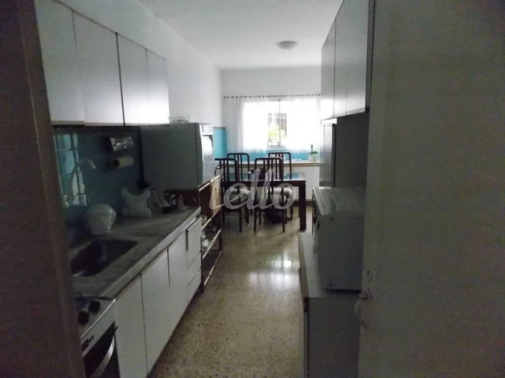 COZINHA/COPA de Casa à venda, térrea com 160 m², 3 quartos e 2 vagas em Chácara Santo Antônio - São Paulo