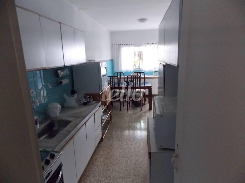COZINHA/COPA de Casa à venda, térrea com 160 m², 3 quartos e 2 vagas em Chácara Santo Antônio - São Paulo
