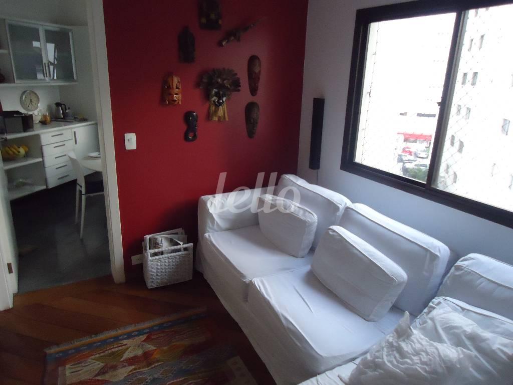 SALA TV de Apartamento à venda, Padrão com 207 m², 3 quartos e 3 vagas em Itaim Bibi - São Paulo