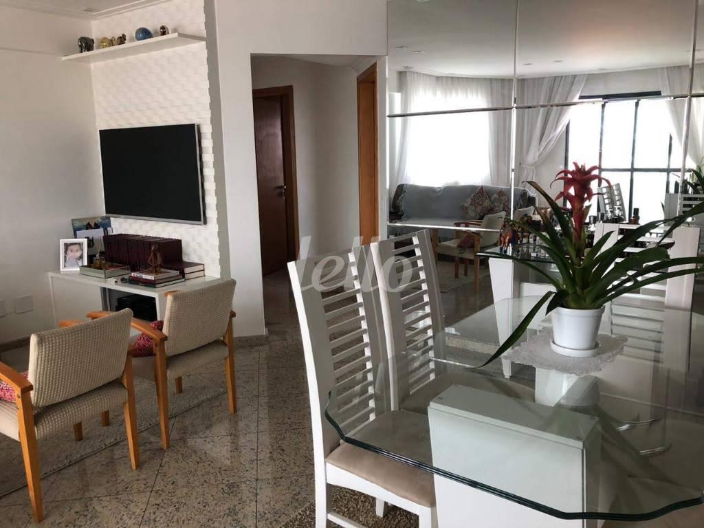 SALA de Apartamento à venda, Padrão com 130 m², 3 quartos e 3 vagas em Vila Diva - São Paulo