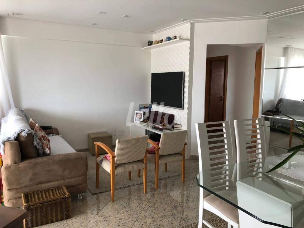 SALA de Apartamento à venda, Padrão com 130 m², 3 quartos e 3 vagas em Vila Diva - São Paulo