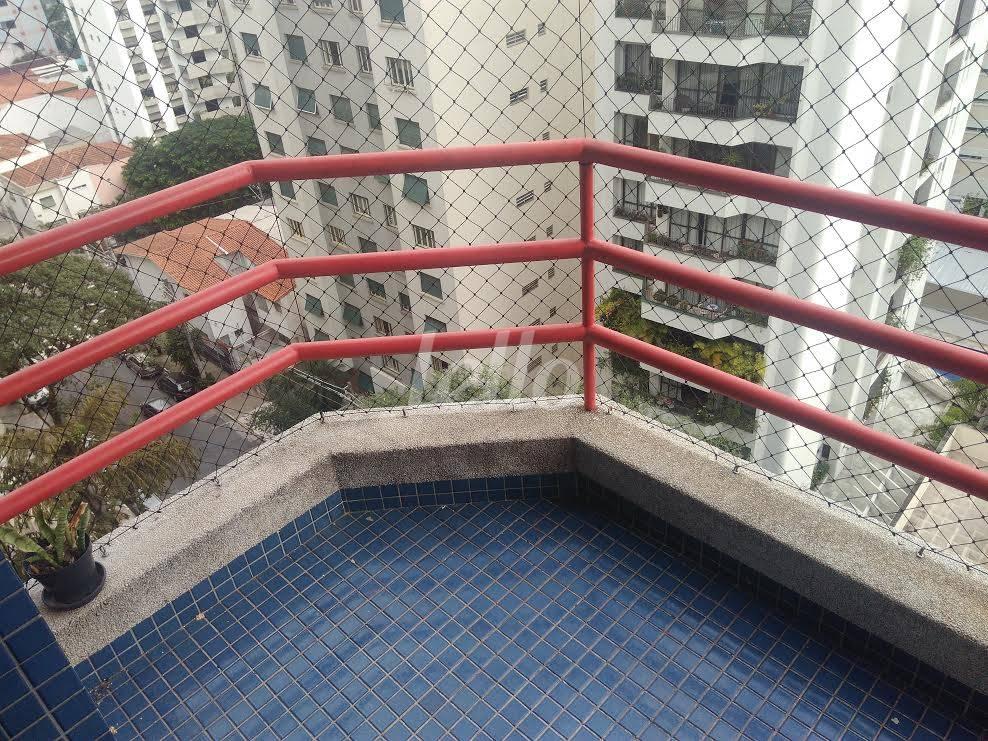 VARANDA de Apartamento à venda, Padrão com 35 m², 1 quarto e 1 vaga em Paraíso - São Paulo