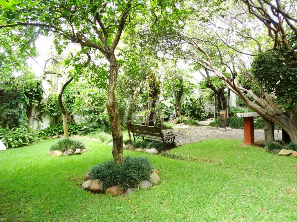 JARDIM de Casa para alugar, sobrado com 265 m², 3 quartos e 7 vagas em Parque da Vila Prudente - São Paulo