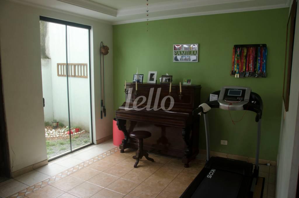 DSC_0782 de Casa à venda, sobrado com 342 m², 3 quartos e 6 vagas em Jardim Pilar - Santo André