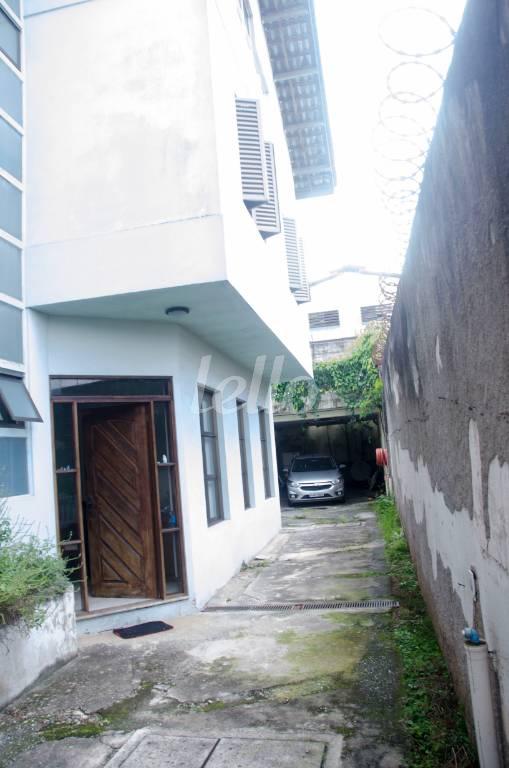 DSC_0817 de Casa à venda, sobrado com 342 m², 3 quartos e 6 vagas em Jardim Pilar - Santo André
