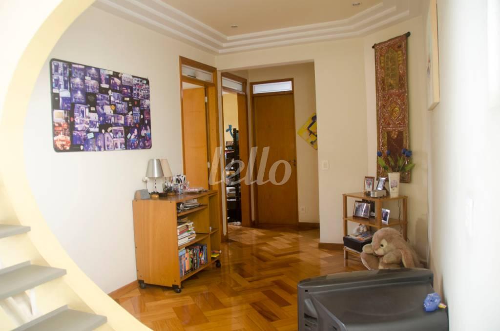 DSC_0837 de Casa à venda, sobrado com 342 m², 3 quartos e 6 vagas em Jardim Pilar - Santo André