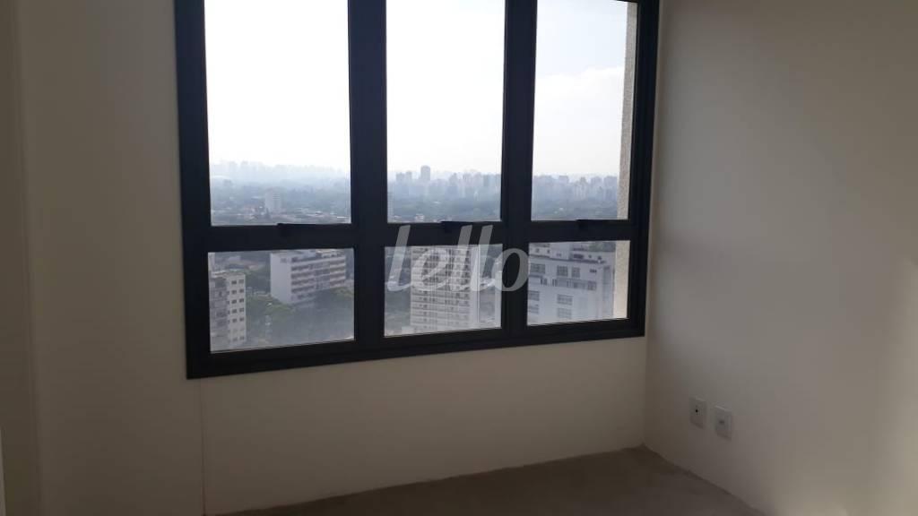 QUARTO de Apartamento à venda, Padrão com 31 m², 1 quarto e 1 vaga em Pinheiros - São Paulo