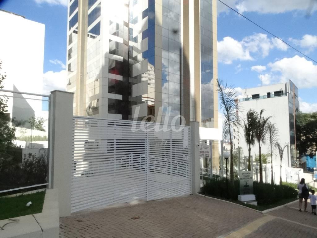 ENTRADA de Sala / Conjunto para alugar, Padrão com 400 m², e 16 vagas em Santana - São Paulo