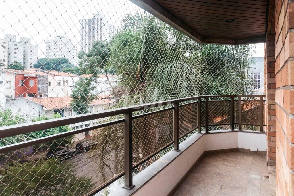 VARANDA de Apartamento à venda, Padrão com 200 m², 4 quartos e 3 vagas em Vila Clementino - São Paulo