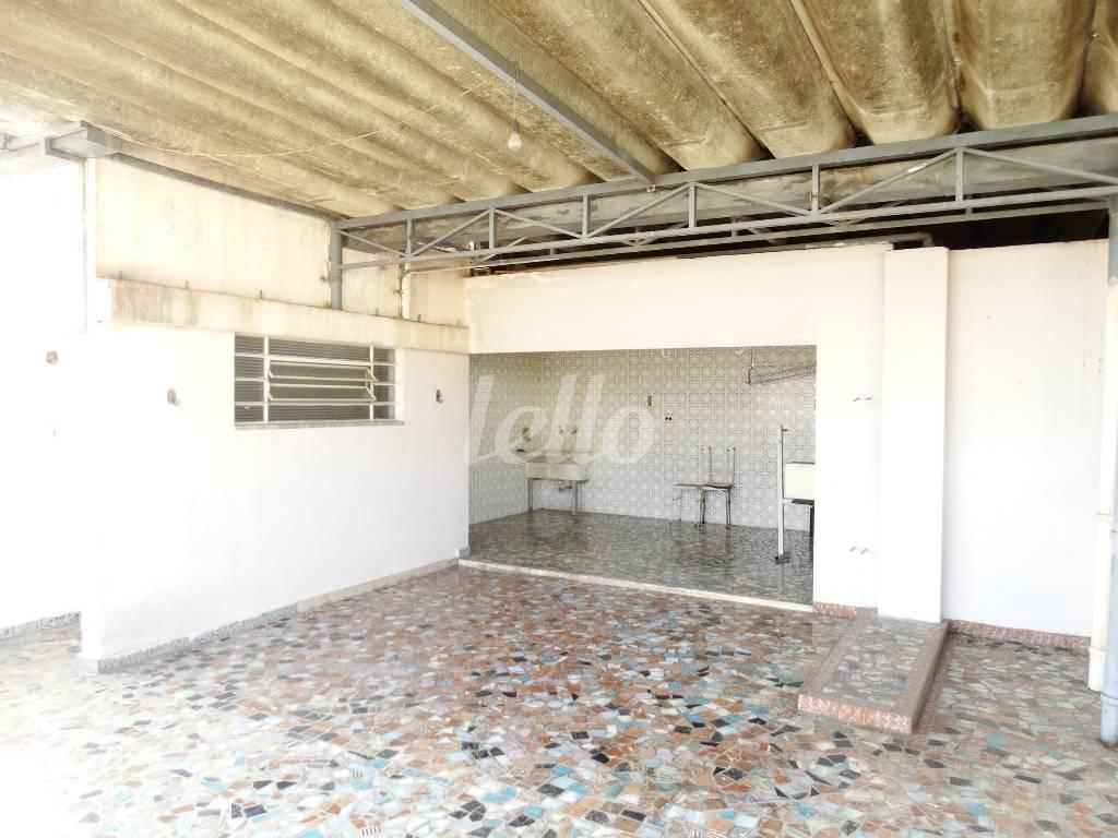 VARANDA EDÍCULA de Casa para alugar, sobrado com 520 m², 5 quartos e 8 vagas em Vila Lúcia - São Paulo