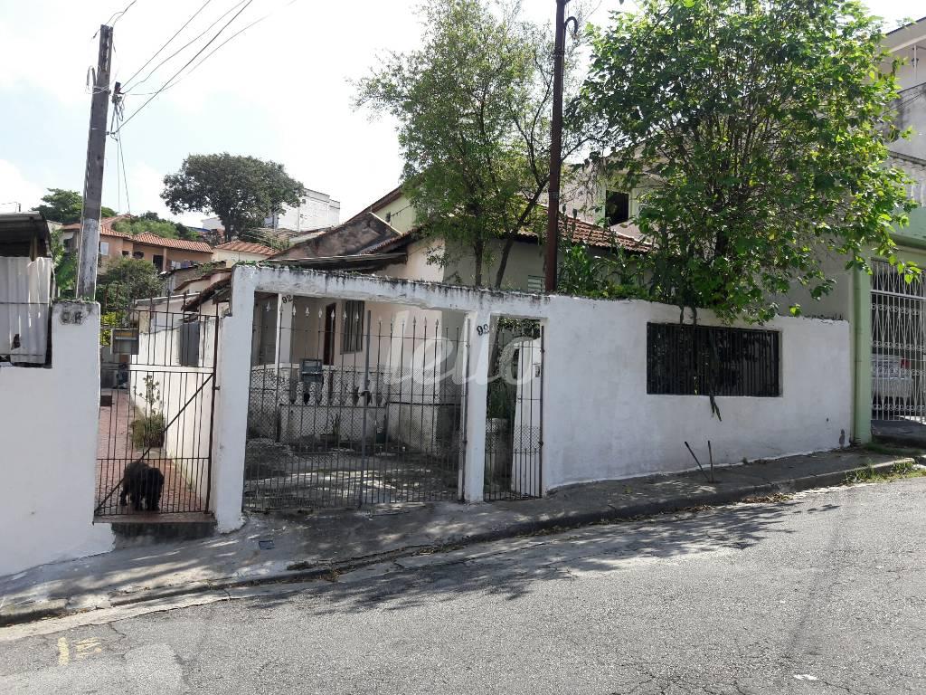 FRENTE de Área / Terreno à venda, Padrão com 300 m², e em Tucuruvi - São Paulo