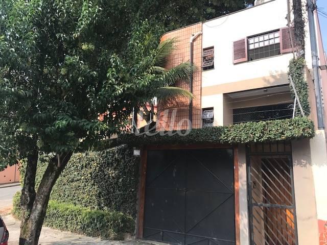 FACHADA de Casa à venda, sobrado com 280 m², 3 quartos e 5 vagas em Vila Invernada - São Paulo
