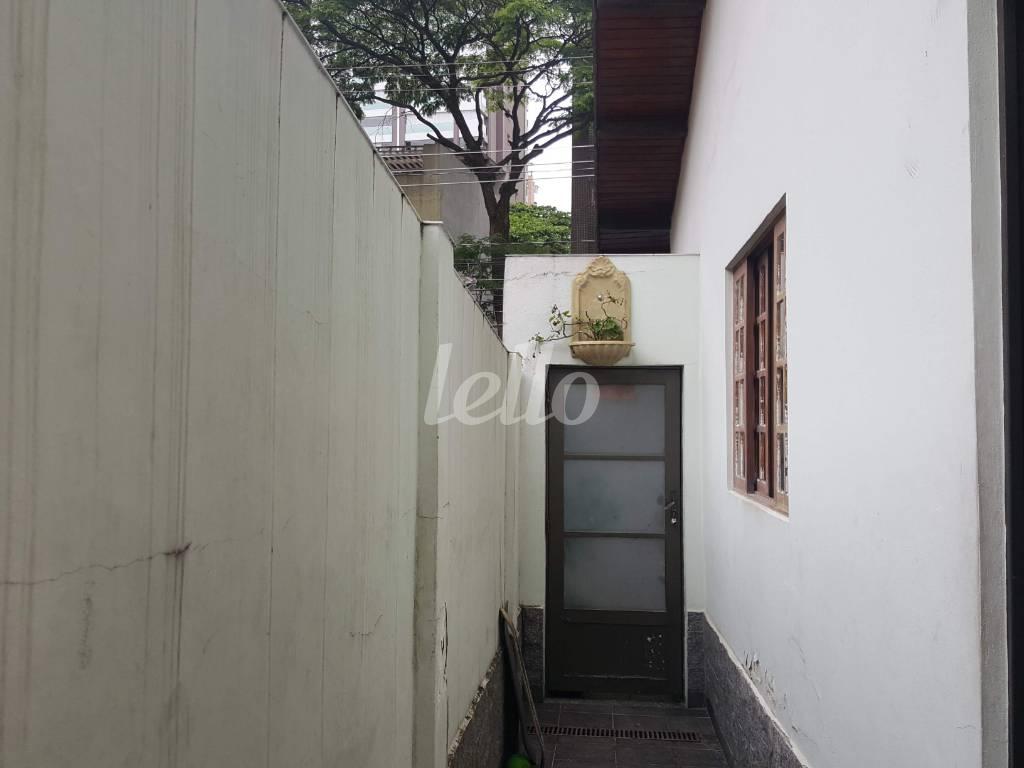 CORREDOR de Casa à venda, térrea com 110 m², 3 quartos e 2 vagas em Tatuapé - São Paulo