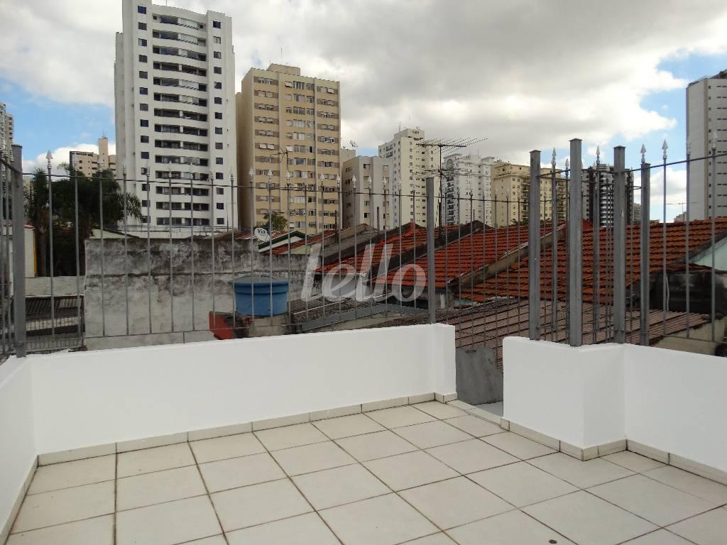 QUINTAL de Casa à venda, sobrado com 160 m², 3 quartos e 2 vagas em Vila Pompeia - São Paulo