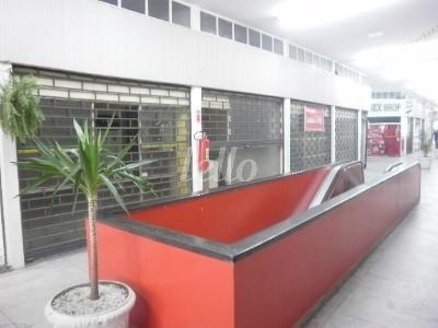 FACHADA de Loja para alugar, Mall com 15 m², e em República - São Paulo