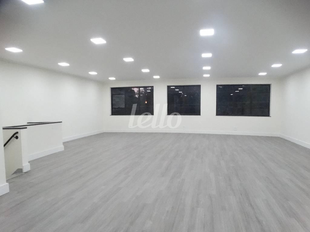2 PAVIMENTO de Prédio Comercial para alugar, Monousuário com 980 m², e em Tatuapé - São Paulo