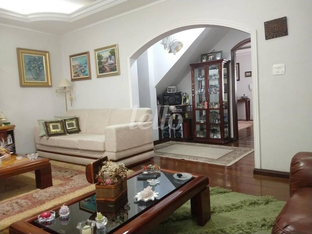 SALA de Casa à venda, sobrado com 300 m², 4 quartos e 3 vagas em Vila Gomes Cardim - São Paulo