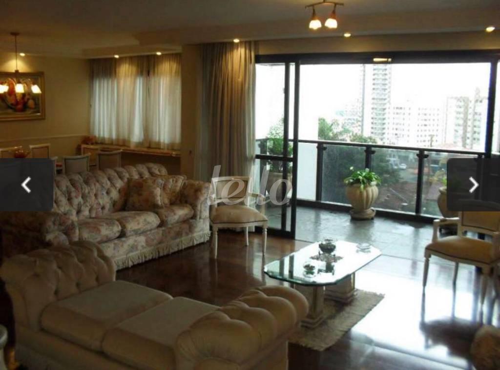 SALA de Apartamento à venda, Padrão com 230 m², 4 quartos e 3 vagas em Alto da Lapa - São Paulo