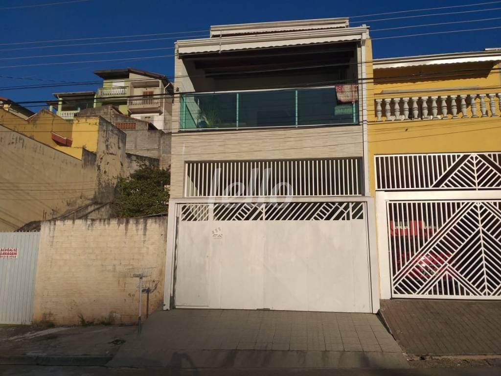 FACHADA de Casa à venda, sobrado com 200 m², 3 quartos e 2 vagas em Vila Maringá - Jundiaí