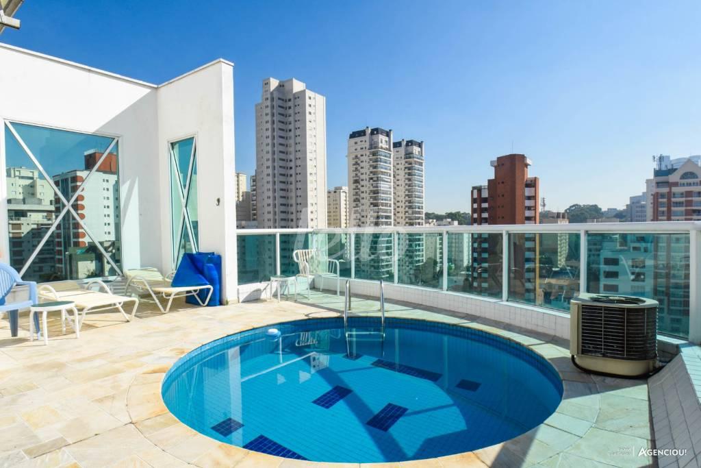 PISCINA de Apartamento à venda, cobertura - Padrão com 374 m², 4 quartos e 4 vagas em Pinheiros - São Paulo