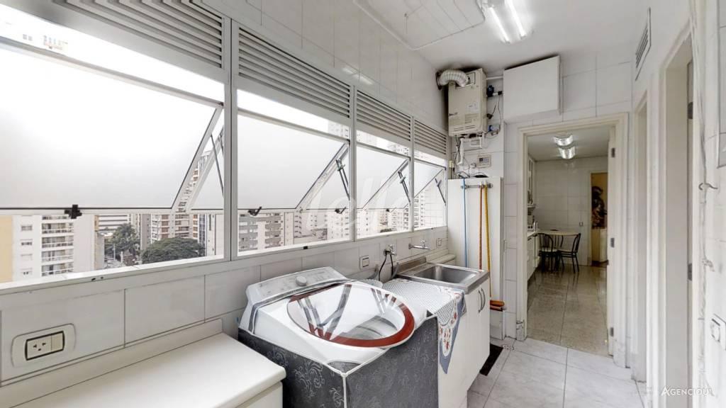 ÁREA DE SERVIÇO de Apartamento à venda, cobertura - Padrão com 374 m², 4 quartos e 4 vagas em Pinheiros - São Paulo