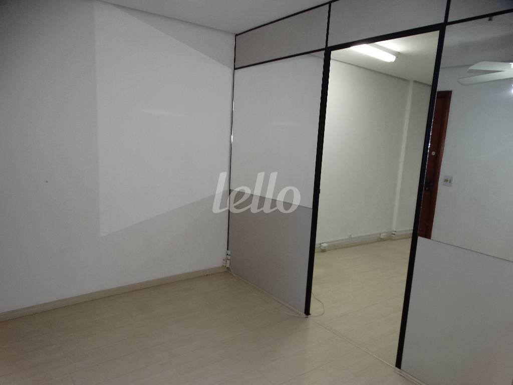 RECEPÇÃO de Sala / Conjunto para alugar, Padrão com 50 m², e 1 vaga em Vila Clementino - São Paulo